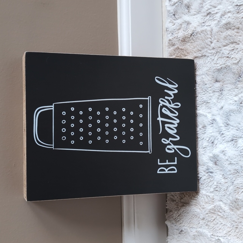 Black 'Be Grateful' Kitchen Wall Art